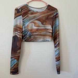 🐻SHEIN cropped long sleeve🐻 size medium and never worn